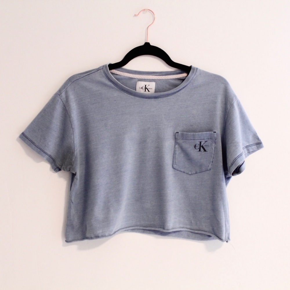CALVIN KLEIN crop top!